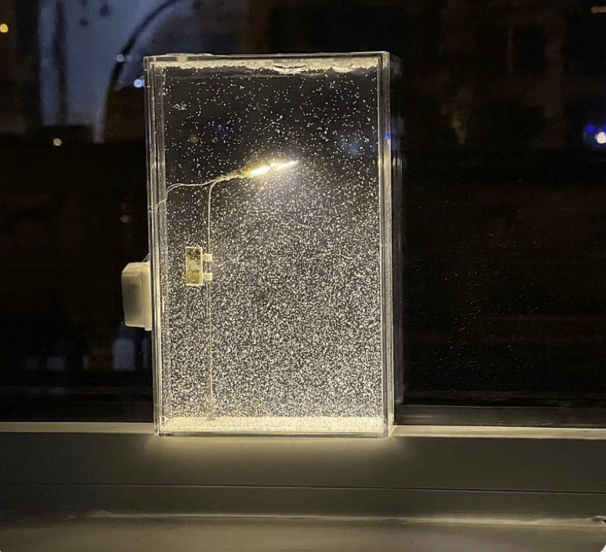 Snowfall Lamp - Tophatter Daily Deals
